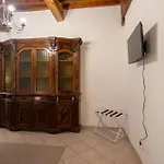 La Bottega Di Botticelli By Halldis