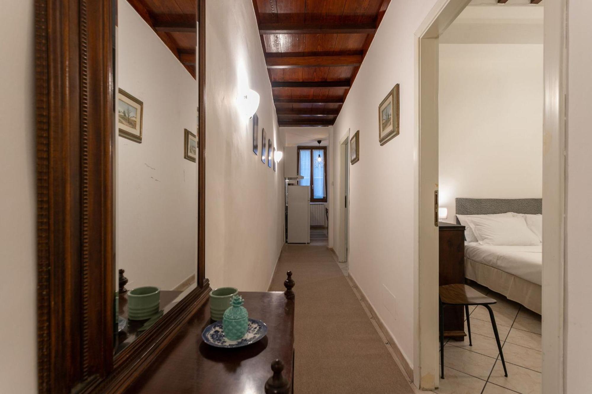 Apartamento La Bottega Di Botticelli By Halldis *